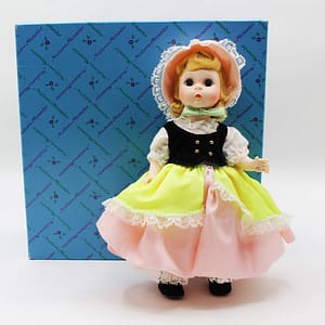 Vintage Madame Alexander Bo Peep #483 doll at adollyhobby.com